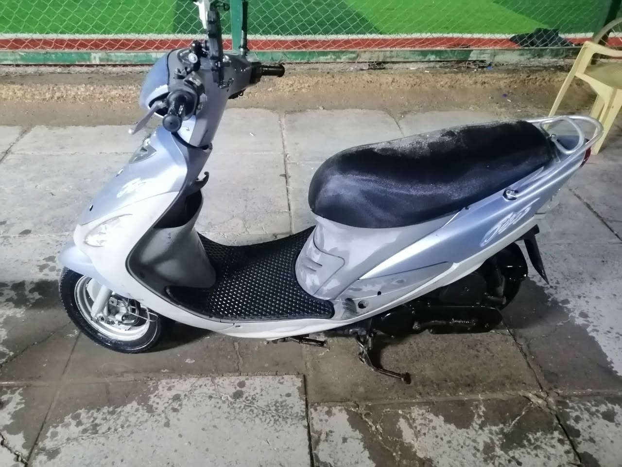 للبيع ماكس منغولي دراجه كفاله عامه مكينه كفر دراجه مفوله معدل نهضه دراجه ختم واحد تعال وافحص وين ماتريد افحص بانزين كله محسن صار شهرين من ماخذهه درجه حتى ماطلع بيه واني عندي شغل مرات اروح بيه لشغل دراجه كفاله عامه من كلشي هندر سلف دراجه احله من صوره مكان دوانيه دغاره رقمي ***********
  ملاحظه مامتواجد على واتساب لحد يخابرني على واتساب
