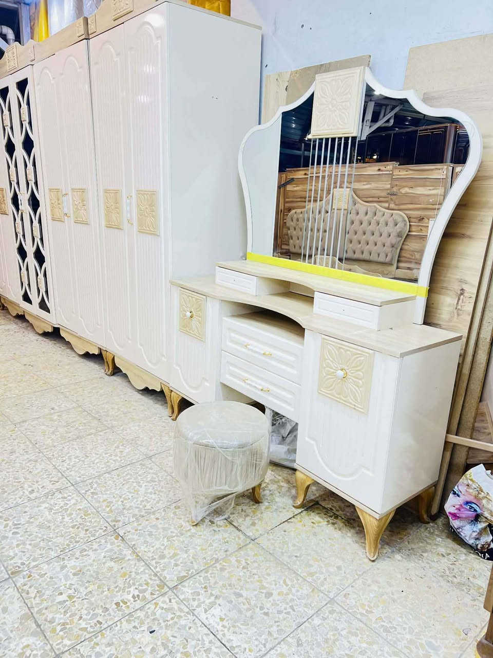 ✨ غرفة تركي كانتري زان اصلي صبغ حراري مودرن 10قطع ✨
سرير مخزن  
✨ نظافة 95/💯
 السعر  / مليون و150
🚚 شد ونقل مجاني داخل بغداد
محافضات اجور نقل بغداد, العراق


**إذا كنت صاحب هذا الإعلان وتريد حذفه لأي سبب، رجاءا أرسل رسالة إلى الدعم الفني**