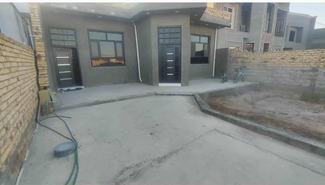 السلام عليكم 
بيت زراعي للبيع حولي الجامعة 
مساحة 450 متر
للاستفسار عن سعر البيع الاتصال على الرقم ***********
