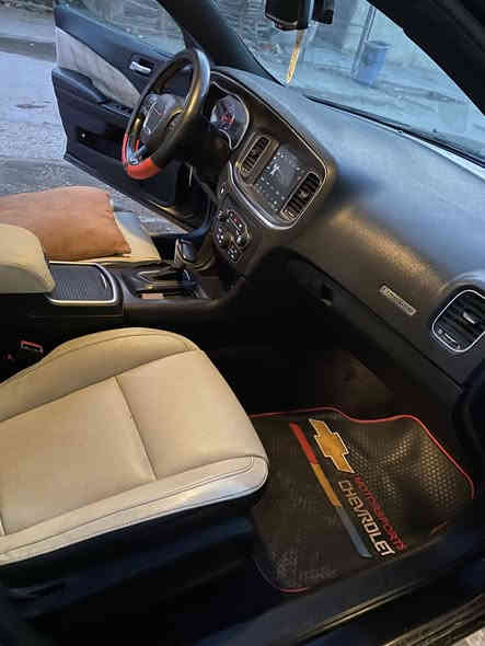 جارجر 2018 SXT 
رقم بغداد بسمي 
ماشيه 50 الف حقيقي 
محدثها SRT
المكان بغداد 
السعر 170$ وبيها مجال 

***********
