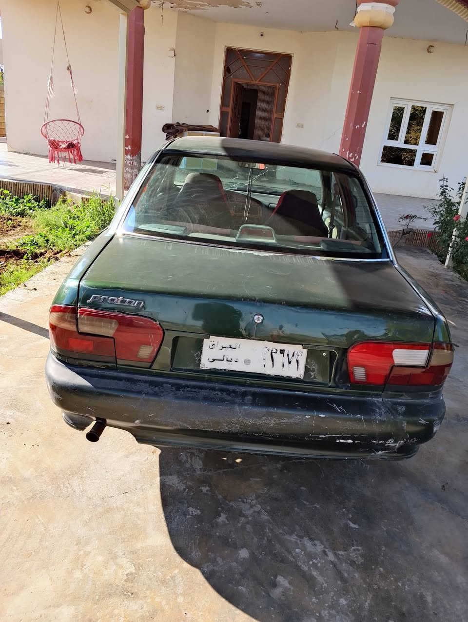 برتون ٢٠٠٢ غير حره اوراقها كامله مكفوله عشائر كير شرط المحرك بيه خيط بخار الكشر شوف العين السعر المطلوب ٢١ ورقه  مكان السيارة العلم للأستفسار ***********
