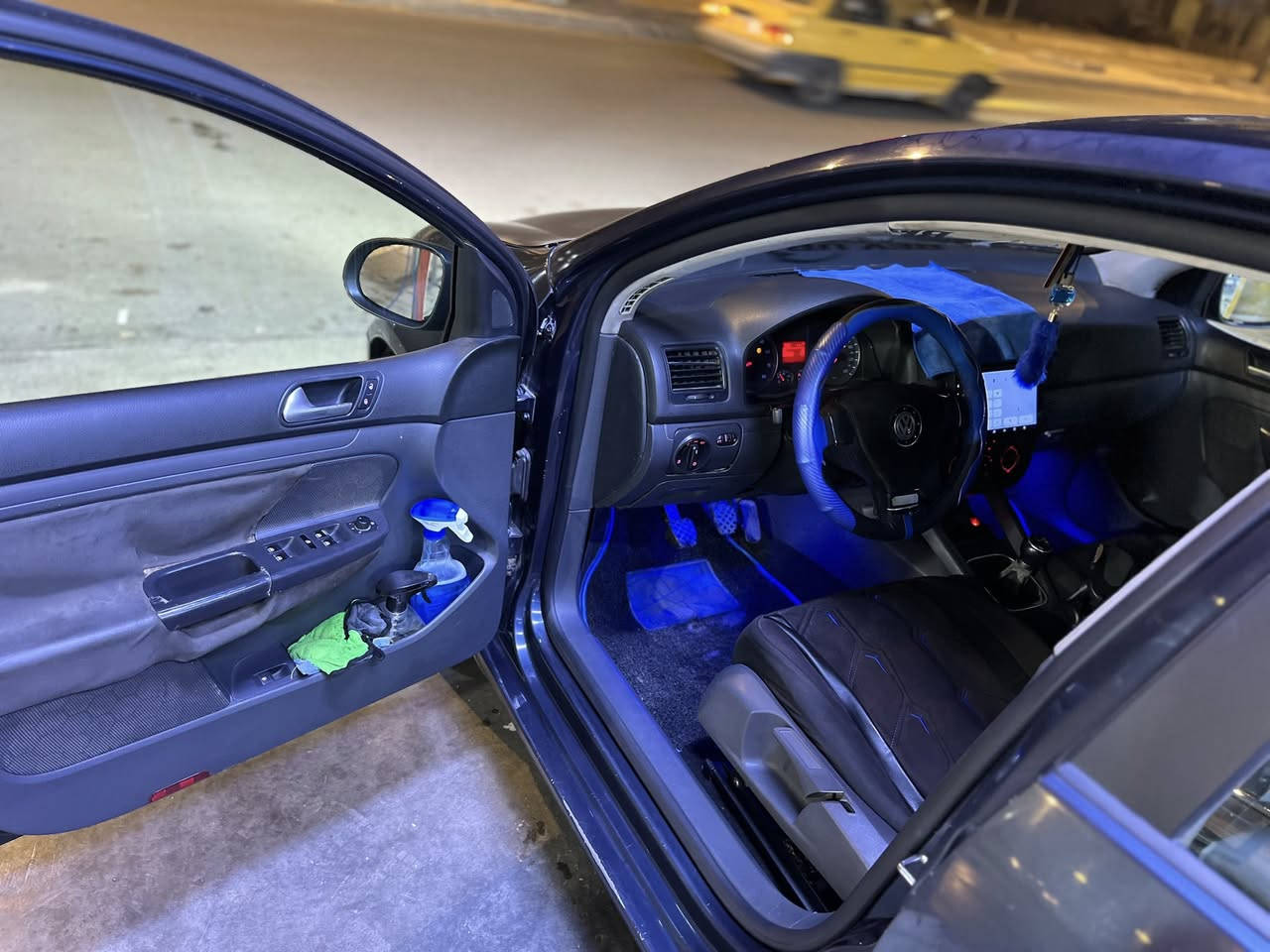 السلام عليكم //للبيع كولف mk5 موديل 2008 رقم الأنبار تحويل ثاني يوم محرك 1800 كير عادي صبغ فقط نص الجاملغ الامامي الباقي مكفول تدفئه تبريد شغالات السعر 60وبيه مجال شي بسيط مكاني الفلوجه 

***********
***********
