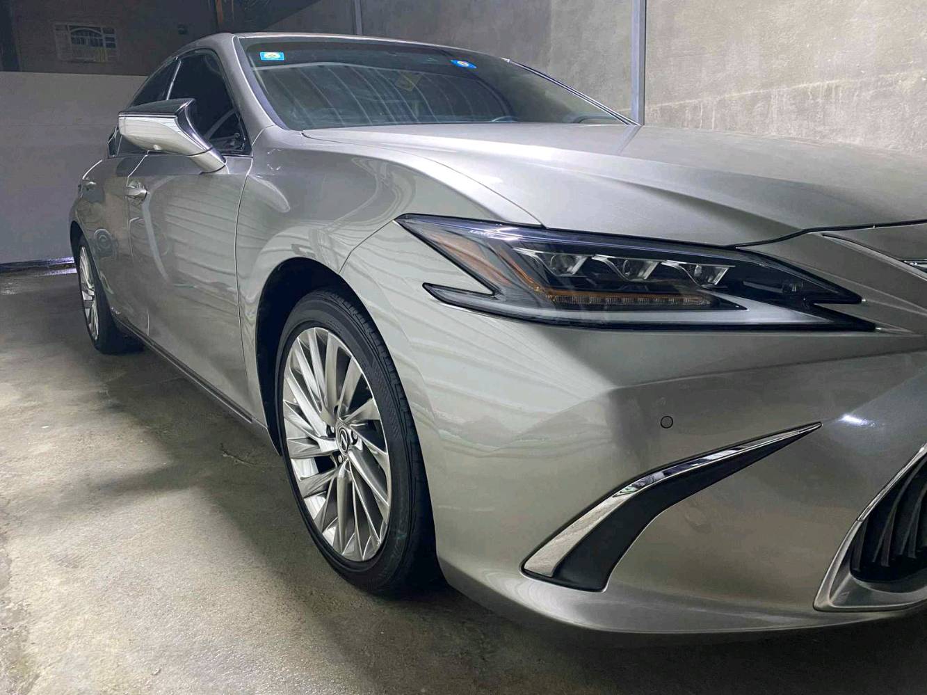 لكزز هايبرد وارد امريكي موديل 2021 فئه لكجري الترا سياره ماشيه 46 الف  للبيع تواصل عل رقم 

ضربه جاملغ خلفي قبق صندوك 


***********