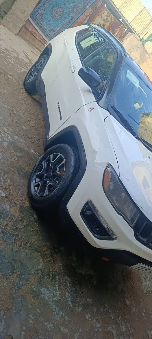 السلام عليكم جيب كومباس مديل 2019 رقم بغداد نكليزي تحويل مباشر
سياره ماشيه 54  محرك وكير وصدر وتيار وتبريد  شرط 
 
ابيع او اراوس حسب لقناعه سعر  110. سياره فول عده لفتحه 
مكاني بغداد حسنيه المعامل  ***********
