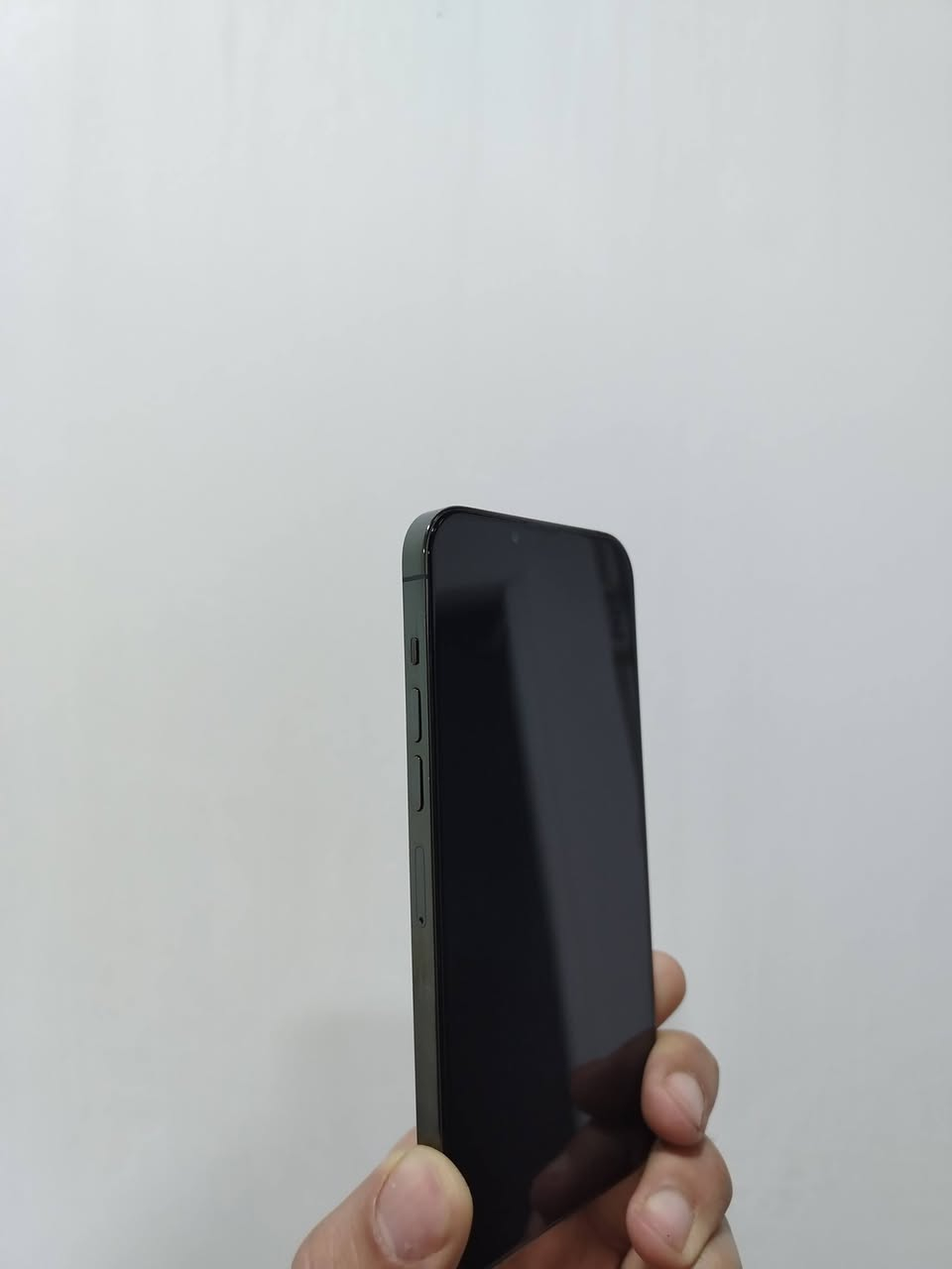 سلام عليكم ورحمة الله وبركاته ايفون 13 برو ماكس شرق أوسط دبل شريحة ذاكرة 256 جهاز ما مفتوح بلادي مع كارتونة الاصليه بطارية 81 نضيف كلشي شغال سعر مناسب العنوان كربلاء للتواصل ***********
