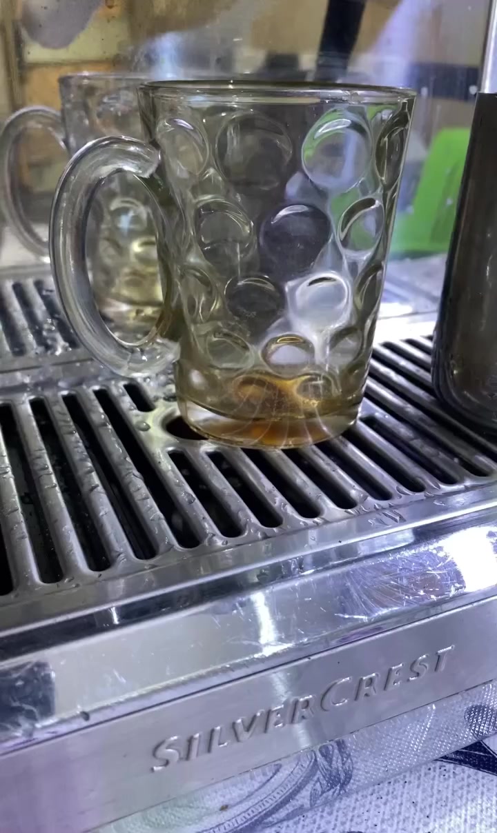 سلام عليكم طلع عدنه جهاز قهوه اسبرسو ماركه سلفر كرست الالماني  بنضام الطاحونه يعني جهاز كامل  سوينه عليه تجربه شغال 
مزاده الباجر او الينطي سعره حق الجهاز  الماني اصلي


**إذا كنت صاحب هذا الإعلان وتريد حذفه لأي سبب، رجاءا أرسل رسالة إلى الدعم الفني**