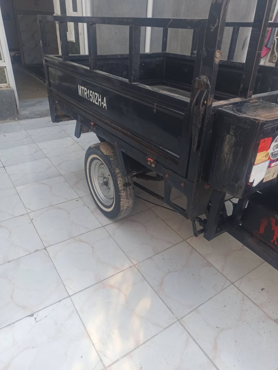 سلام عليكم ستوته امتيار للبيع رقم الماني نجف 
سنوية لغايه 2029 امداور ثاني يوم 
مكفوله كفاله من شاصي أو مكينه كهربائيات 
ستوته جاهزه 
سعر 1650 
***********
