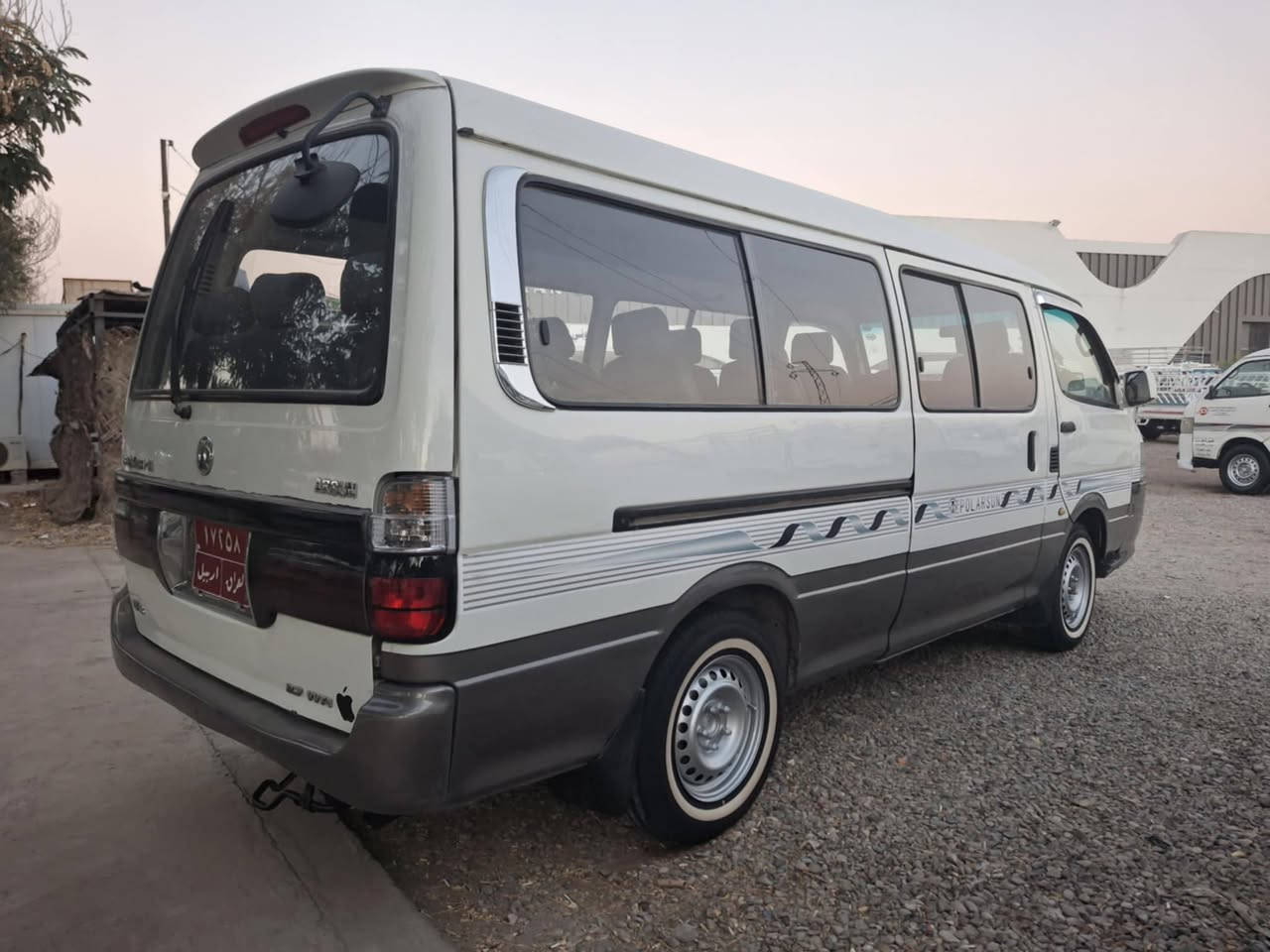 سلام عليكم فتون بو لا رسن مديل 2010 مكفوله كفاله عامه كير مكينه اكسن كفاله سياره رقم أربيل انكليزي
سياره دوشمه جديده حلوه  السعر 80 وبيه مجال *********** //***********
