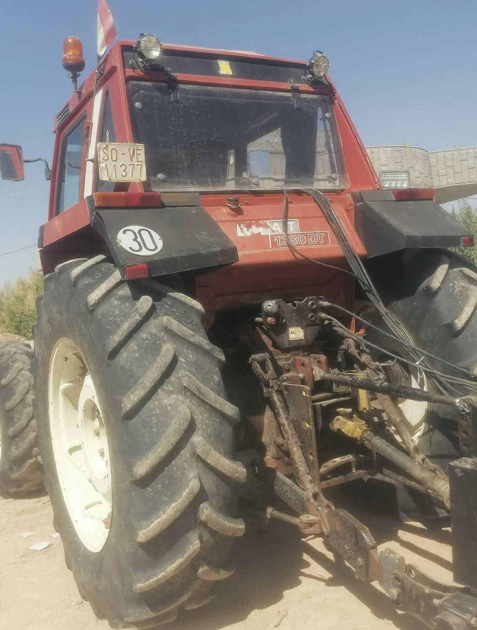 السلامعليكم فيات للبيع 140 فول عادي
تكمه عريضه وياله برمال مكينه جاهزه للشغل اكسل كير ما مفتوح اي نقص ما بيه  📍مكاني كركوك قضاء الحويجه  
تايرات الكدام بعدهن شركه للستفيار 
***********
