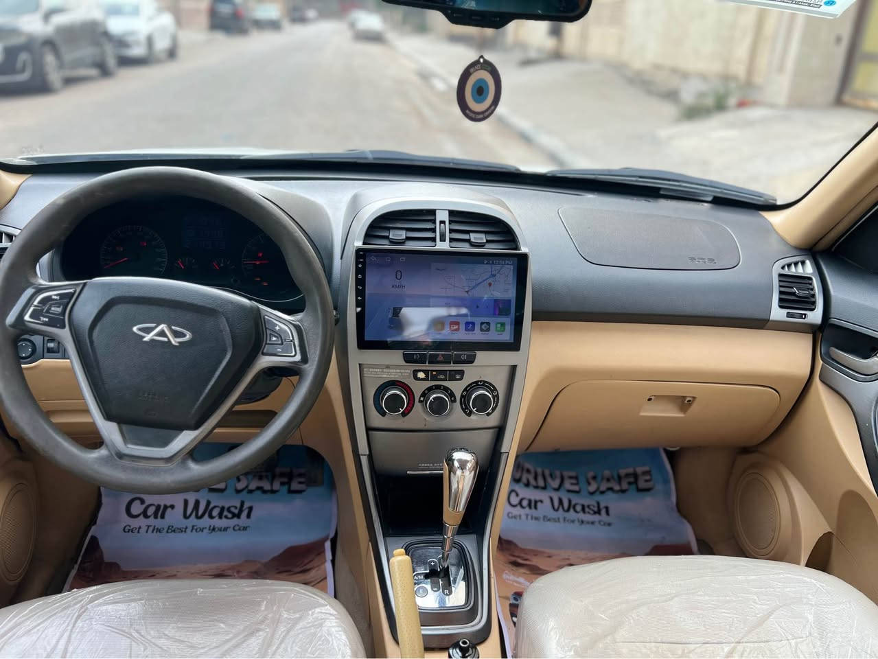 سلام عليكم 
تيكو ٢٠١٤ كير كهربائي 
سياره جاهزه كير مكينه حداديه تبريد ثلج تخم تاير 
الكهربائيات كلها شغاله جاهزه للأخير 
بيها فقط جاملغ امامي صبغ بدون ضربه الباقي كله مكفول حتى خياس مابيها 
السعر ٥٨ وبيها مجال مكان النجف حي الفرات 
للاتصال *********** النجف, العراق
