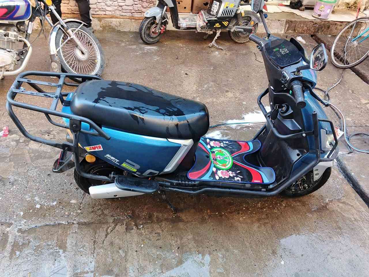 موطور شحن اللبيع 6 بطاريات شرط كلو شغل أربع نمرات كلو شرط على فحص شرط مواصفات معروف سرعه فول بي بك للخلف السعر 500/بيها مجال رقم موبايل كورك اسياء بي وتساب موصل ايسر اتصل ودالل ***********
***********
