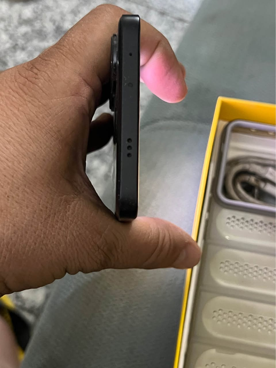 بوكو F6 لون اسود ذاكره 512 العشوائيه 12 المعالج سناب دراگون 8s Gen 3 جهاز جدا راقي نظيف جدا ملحقاته كامله عدا راس الشحن مكاني بغداد 
*********** بغداد, العراق
