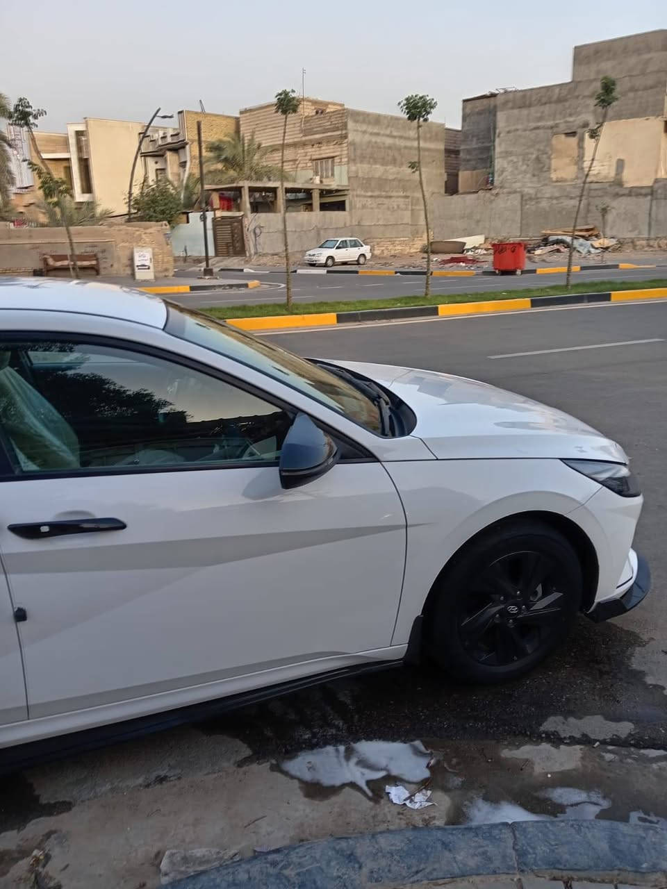 السلام عليكم الانتره موديل 23 للبيع مكينه 1600 كفاله عامه سنويه للـ 28 السعر163 العنوان بصره جمهوريه والاستفسار على رقم الهاتف ***********
