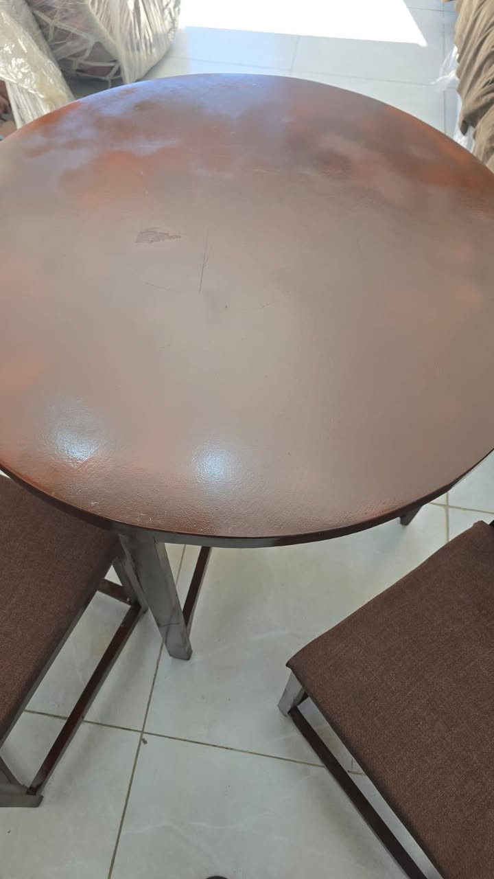 ميز طعام و٤ كراسي  سعر ٩٠ الف


**إذا كنت صاحب هذا الإعلان وتريد حذفه لأي سبب، رجاءا أرسل رسالة إلى الدعم الفني**