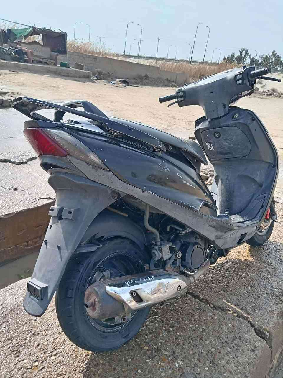 ماكس 140 دسك
الدراجه جاهزه مكينه ناعمه كلش لاتنقيص ولاتبخير شلعة ومعدل فول
كهربائيات شغاله لايت شغال 
دبلات شغاله تخم تاير جديد 
الدراجه نضيفه وحلوه وجاهزه سوادات ملحه الدراجة على ايدي منزلها رمبه

السعر 375بيه مجال
مكاني اللطيفية 

للأستفسار ***********
