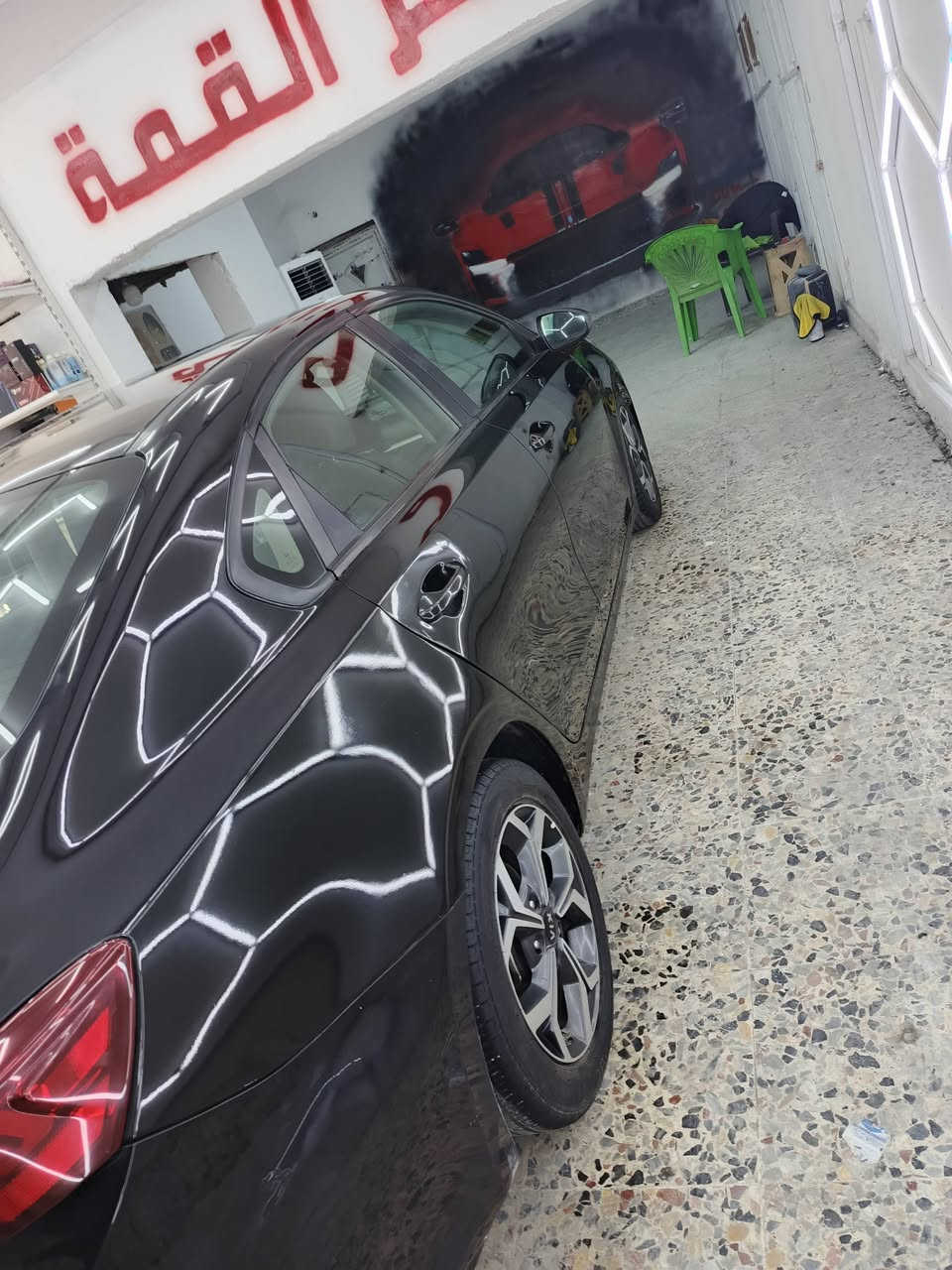 📢 للبيع – كيا فورتي 2019
📍 بغداد الشعلة 

 ورقة. 125 قفل

⸻

السيارة بأسمي بغداد مشروع وطني

المواصفات والحالة

 • اللون: اسود

 • المحرك: 2000 دوش

 • الگير:  cvt (مكبر البراد) 

 • الأنظمة: ( سمارت وسبورتي ونرومال) 

 • شاشة لمس (CarPlay/Android Auto)

 • رادار أمامي

 • نظام تحديد المسار

 • مثبت سرعة

 • كاميرا خلفية

•تبريد مناخين منفصل

•تخم تاير

•تبريد بلادي ثلج

 • الداخلية: نظيفة ومعتنى بيها

سيارة مهتم بيها كلش

⸻

الحادث

 • باب وجاملغ عكس السايق الخلفي صبغ فقط
• السيارة عليها نانو سيراميك ضمان ٤ سنوات كل ٦ اشهر بوليش + نانو + غسل مجاناً ( باقي من الضمان 3 سنوات) 

نواقصها : شاشة فقط، سطوعها صار ناصي بالنهار وبليل تبين واضحه كلشي مابيها وتحتاج ميزانية ب١٠ الاف او اقل 

• الممشى: 84 mi (وقابل للزيادة)


**إذا كنت صاحب هذا الإعلان وتريد حذفه لأي سبب، رجاءا أرسل رسالة إلى الدعم الفني**