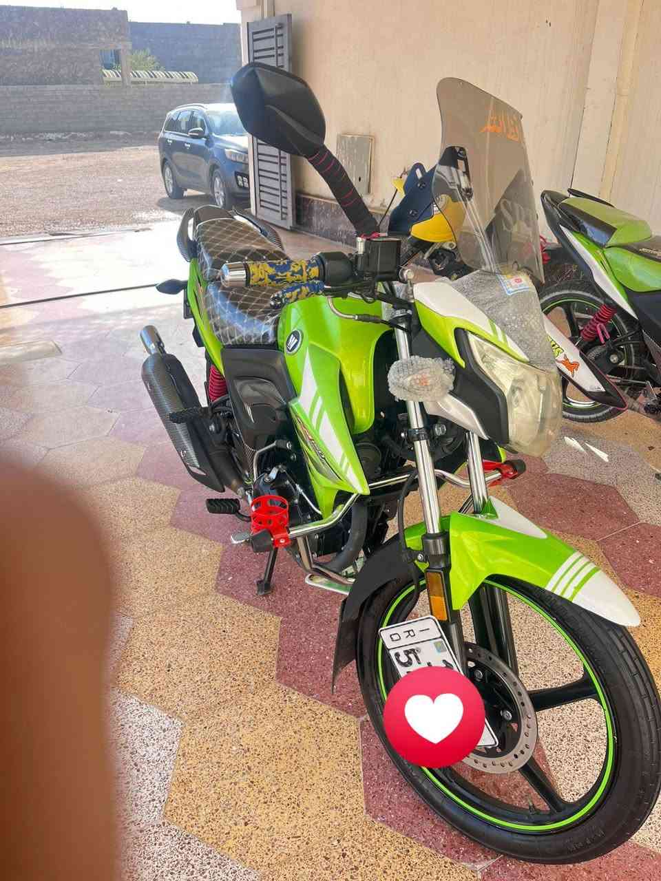 السلام عليكم
اخوان دراجه للبيع

هاوجي اخضر موديل ٢٣ 

بعده جديد ونضافه حلوه 

مكفول كفاله عامه من تحويل ومن محرك من كلشي 

مرقم انكليزي سنويه لوحات 

بصمات اثنين 

كامل من كلشي حتى زنون ابو ل 65 الف 

***********

واتساب خط فقط 

وسعره 17 قفل 

وما اكلك نضيف ونضيف تعال شوف بعينك 

تحياتي الكم 🤍
