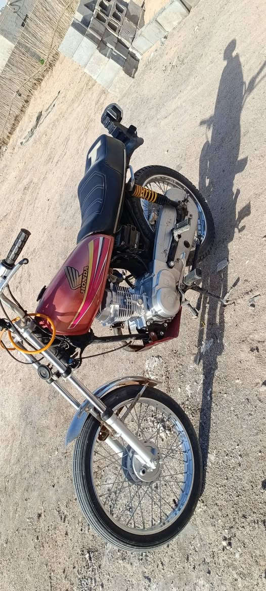 لادخان لاتبخير لا صوت دراجة تاخذها تلف راسك وتنام السعر ٦٥٠ وبيها مجال حك جيه فقط مكاني سفوان سفوان سفوان

‏‪***********‬‏

‏‪***********‬‏
