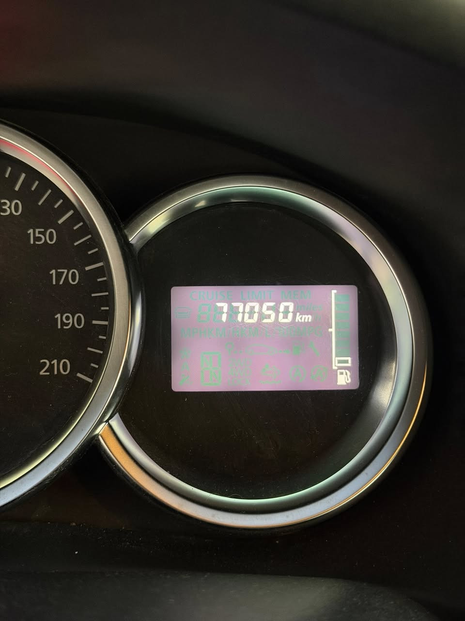 السلام عليكم رينو سيمبول موديل 2020 محرك 1600 كير 4نمر اوتوماتيك و عادي ماشية 77 ألف سنوية بأسمي التحويل ثاني يوم رقم أربيل و موقعها أربيل سيارة نظيفة استخدام الحجية بس قطعة وحدة الجاملغ اليمين تبريد و تدفئة فول كير و مكينة مكفولات الصدر الأمامي و الخلفي كلشي مابيهن شرط الفحص السعر 90وبيها مجال للطيبين للتواصل واتساب : ***********
