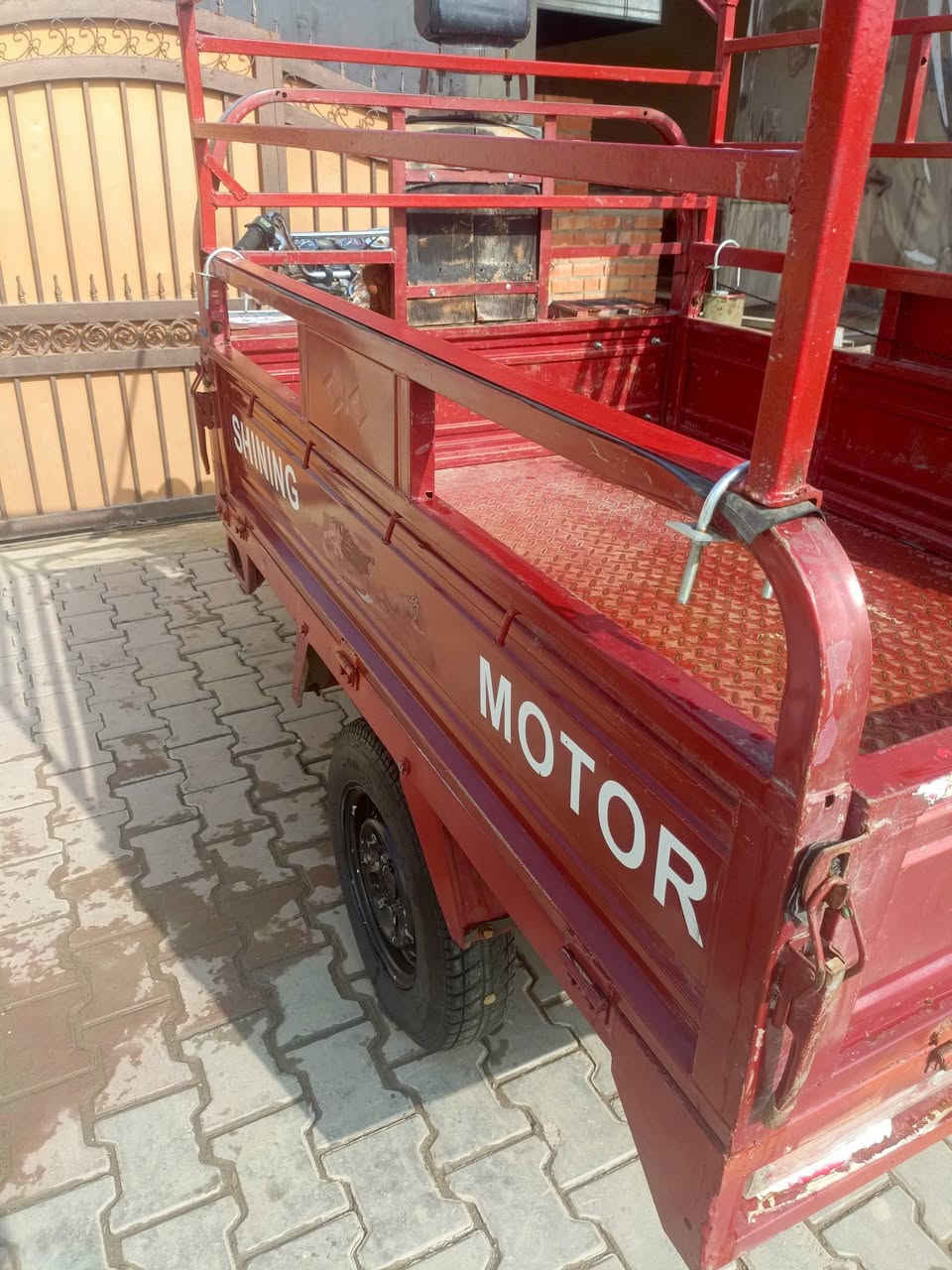 ستوته للبيع جاهزة مال شغل العنوان كركوك العمل الشعبي
السعر ٩٥٠الف
***********
