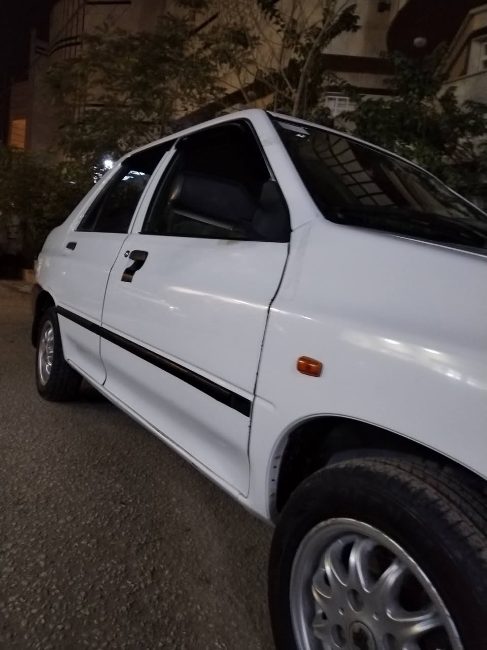 سلام عليكم سايبه مديل ١٨ نضيفه بأسمي سياره جاهزه وكامله بس شغل واطلع رقم كربلاء تحويل ثاني يوم شوفت عينك السعر 52 وقابله للتفاوض ***********
