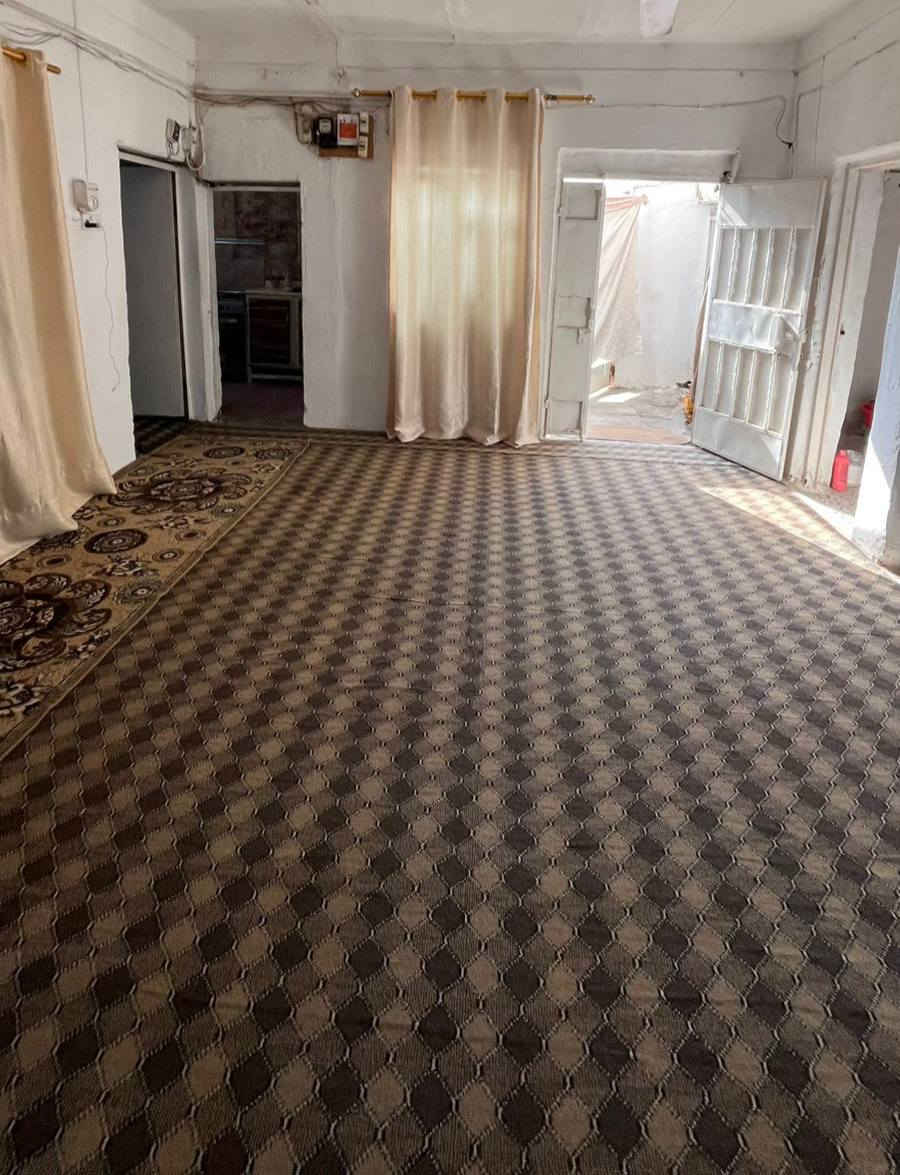 اللهم صلِّ على محمد وآل محمد
المساحة/115م
نوع العقار/طابوصرف
مكونات البيت: 
غرفة 
صالة
استقبال
صحيات
مطبخ
منور
طارمة
سطح
السعر/90 مع المجال 
العنوان/الديوانية شارع الوكفه حي العسكري الاول  
***********
