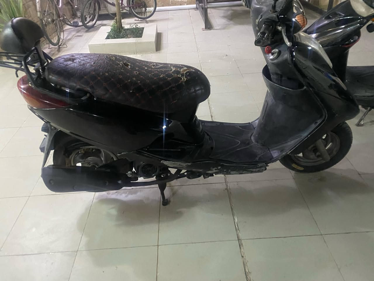 سلام عليكم دراجه بريز لبيع دراجه نضيفه وحلوه لدراجه بيه رنكات بيعك هيج سعره 400 وبيه مجال حك لجيه رقمي *********** بي واساب مكاني بغداد زعفرانيه
