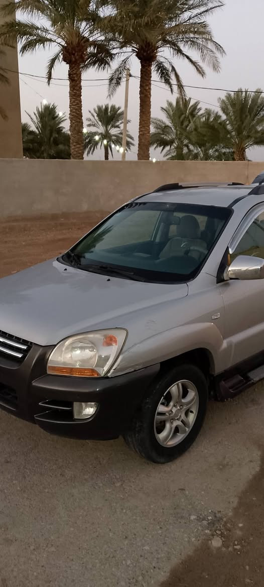 السلام عليكم كيا سبورتج 2007 اربعه سلندر دبل صالنصه كشنات تدفئه بيها بارد قليل تجي وتشوف وتدلل مكانها الكوت  السعر 100بيع او مراوس ***********
