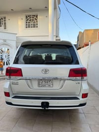 لاندكروزر كراند تورنك • ٢٠٢١ • ٤٦٠٠ ٨سلندر