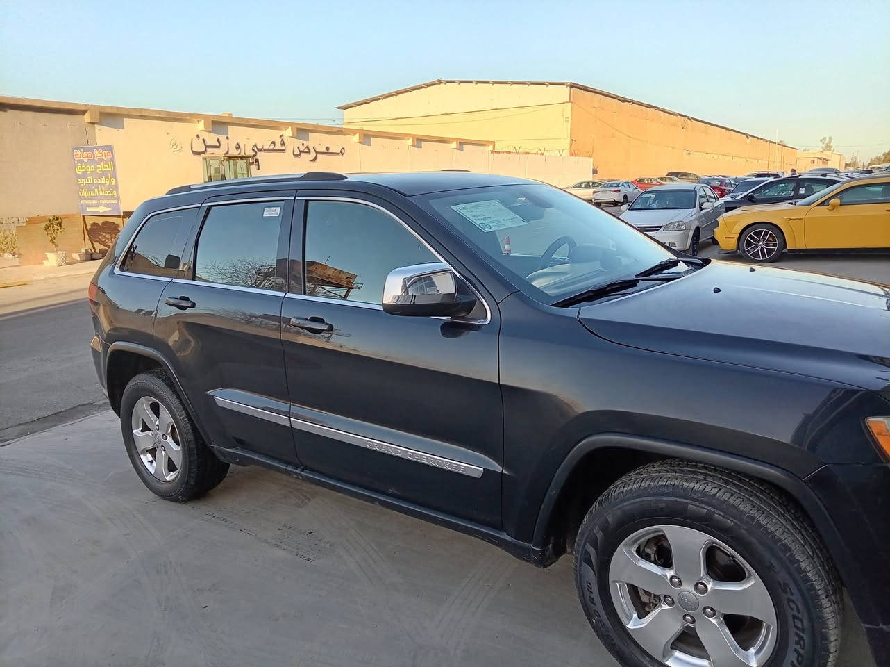 Jeep 2011
كاتبلك تفاصيل بالكامل بالمنشور ول سونار بالمنشور
جيب لاريدو 2011
رقم اربيل 
بأسمي بيها كوبون بنزين 
ضررها دعاميه وربع البنيد صبغ وبيها شويه بارد اباب الوره يعني بيها مكنات بارد  مثل ماموضح بلسونار 
كير ومكينه مكفول المكينه مبدل بيها براد مال دهن وعليها ايدامه لمحرك 
 السياره عليها ايدامه من خارج وداخل ومكينه  السياره احله من الصوره   كلش نضيفا  
تخم تاير جديد تبريد ثلج شركه قطعتين تبريد  السياره
مواصفات اللاريدو المعروفة
بصمة تشغل
بصمةابواب
بصمة دخول
كامرة دواره 
شاشة 
مثبت سرعه تحكم ستيرن 
دفع خلفي 
سيارة نظيفة  
مكان السيارة موصل ايسر حي القدس
 رقم صاحب السياره 
السعر خاص او انتصل 
***********
***********
