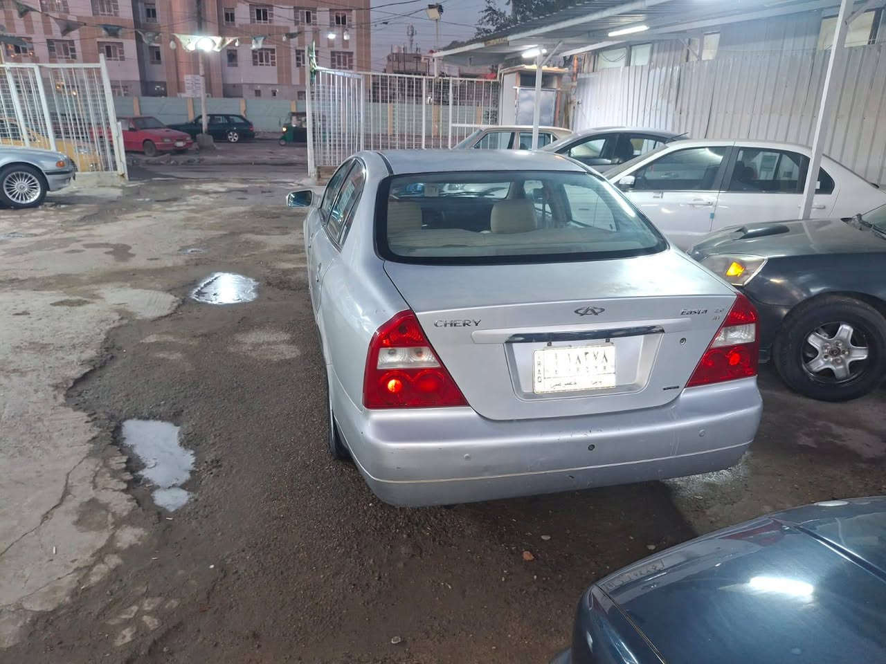 سلام عليكم عندي شيري استر سياره بدون صبغ تبريد شغال تفه كشنات  مكينه بالدي كير ميكانيك واتماتيك كيره السياره فول موصفات مديل السياره 2011  رقي بي واساب***********
