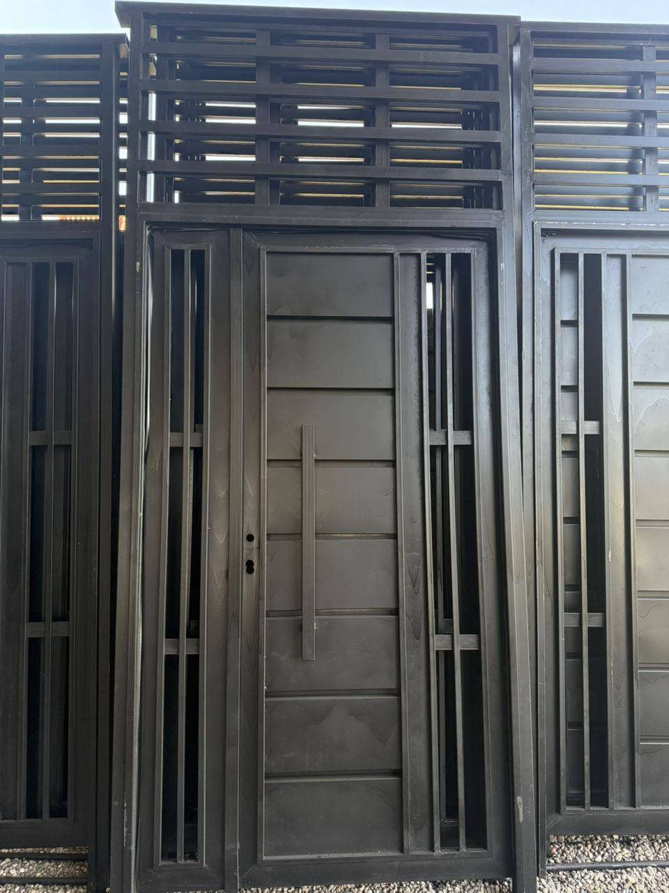 بسم لله الرحمن الرحيم (للعلم أني شخصين أجي اي باب تطلبون و مايعجبك لا تاخذو 
أن شاء الله يوم الأربعاء أجي على بلد السحاقي الضلوعيه أجيب بوب مال حوش وشبابيك وبوب مال كندور جميع القياسات موجوده الي يريد يصلك بسعر جدآ جدآ مناسب لئن أني راح أجي للئستفسارالتصال *********** /***********
