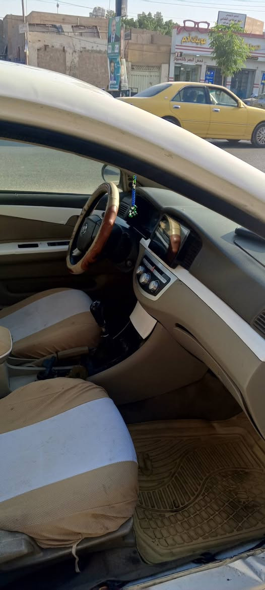 سلام عليكم سياره اليفان موديل 12 رقم جديد بسمي السعر 38 مكاني نجف بيع مراوس بس خصوصي ***********
