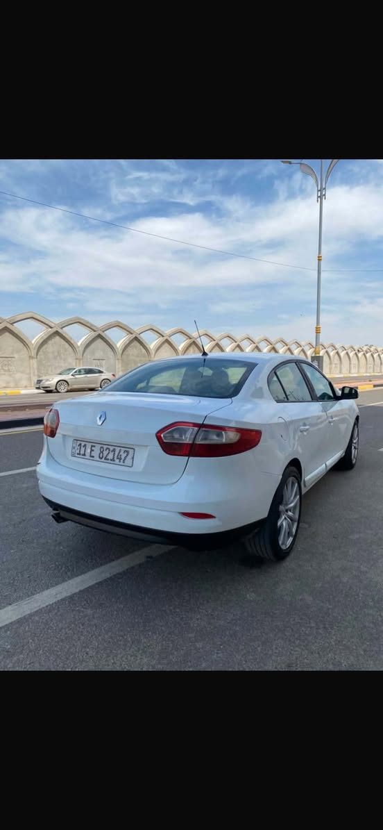 رينو فلونس موديل ١٣بغداد باسمي سنويه جديده گير ومحرك وتبريد كفاله محرك قبق الصفر المرغوب والگير (AT) كهربايات فول بيه قطع صبغ حداديه تخم تاير سياره جاهزه من كلشي بيه مواصفات بعد السعر٦٣مكاني بغداد المحموديه***********
