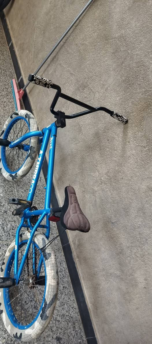 سلام عليكم
للبيع سعر 140 قفل


**إذا كنت صاحب هذا الإعلان وتريد حذفه لأي سبب، رجاءا أرسل رسالة إلى الدعم الفني**