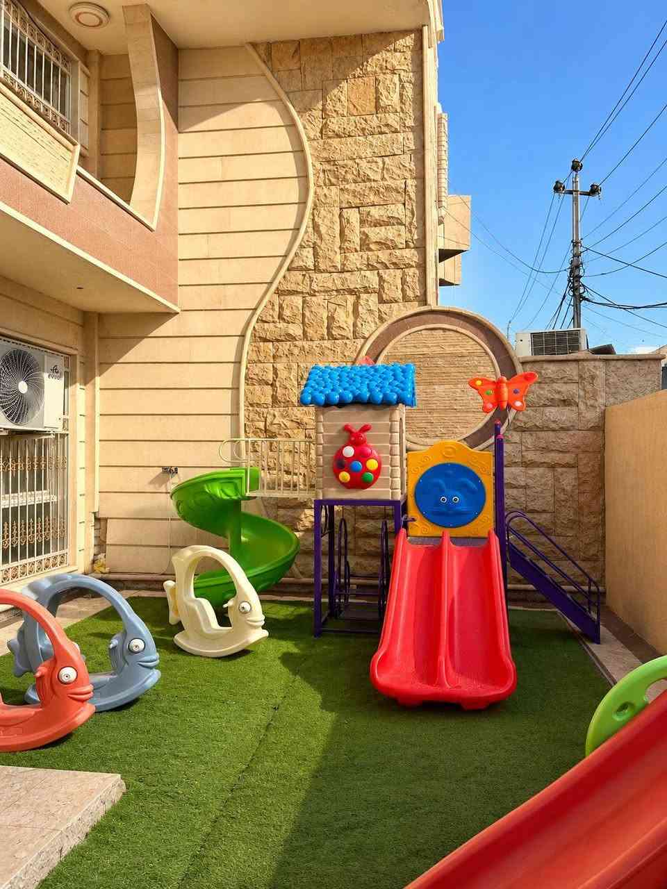 🚨 لا تؤجل مستقبل طفلك... فالبداية الصحيحة تصنع الفرق! 🚨
🌟 التسجيل مفتوح الآن في روضة وحضانة Little Stars 🌟
ليس كل مكان يستحق أن تودع فيه أغلى ما تملك... ففي Little Stars نوفر لطفلك بيئة آمنة، تعليمًا حديثًا، رعاية حقيقية، وأنشطة تصنع منه طفلًا واثقًا، سعيدًا، ومبدعًا.
✨ معنا سيحصل طفلك على: 🎨 أنشطة تعليمية وترفيهية يومية. 📚 تأسيس أكاديمي بأساليب حديثة وممتعة. ⚽ ألعاب وحركة لتنمية المهارات الجسدية والاجتماعية. 🧩 تنمية التفكير والإبداع والثقة بالنفس. 👩‍🏫 كادر تربوي متخصص يهتم بكل طفل وكأنه أحد أبنائه. 🎥 قاعات مجهزة ومكيفة مع كاميرات مراقبة لراحة واطمئنان الأهل. 🕘 دوام مرن وخدمة حضانة تناسب احتياجات العائلة.
💖 لأن طفلك يستحق أفضل بداية... وأفضل بداية تكون مع Little Stars.
📍 العنوان: الحرية – شارع 30 – مدخل جامع الإمام الصادق (ع)
📞 للحجز والاستفسار: ***********
روضة وحضانة ليتل ستارز ـLittle Stars
