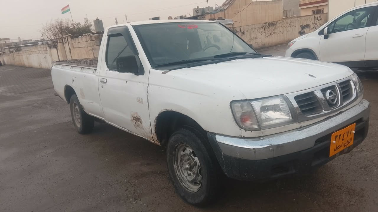 نیسان پیکاب تاک پئنچ قولاب بۆ فرۆشتن
سەیارەکە رەقەم هەولئرە تەبرید و پاوەرە 

گئر مەکینە ئەکسل بەشەر تعویل بەشەرت 

حیزامە کەمئک شانسی لای  سەیاقی هەیتی 

داوی ٤٨ وەرەقە و کەمئک مەجال 

ژم ***********

هەولئر❤️
