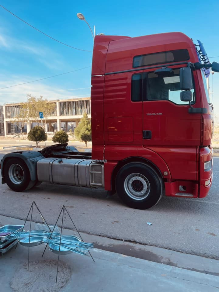 مان.  2007.    430.  سلاجه يه. بويلر كير عادى. قه مه ره كاره باى سياره لوك لوكه.   مه كينه نه كراوه ته وه.    بوخارى هه يه.   ره قه موو. سه نه وى تازه يه.        هه موو گيانى به شه رت. ***********
