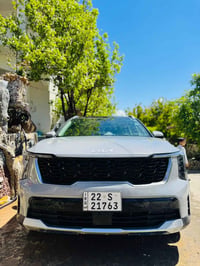 كيا سورنتو 2025  7 راكب Vip سياحي استيراد خاص بصمه عدد 2 ومفتاح طوارئ ...