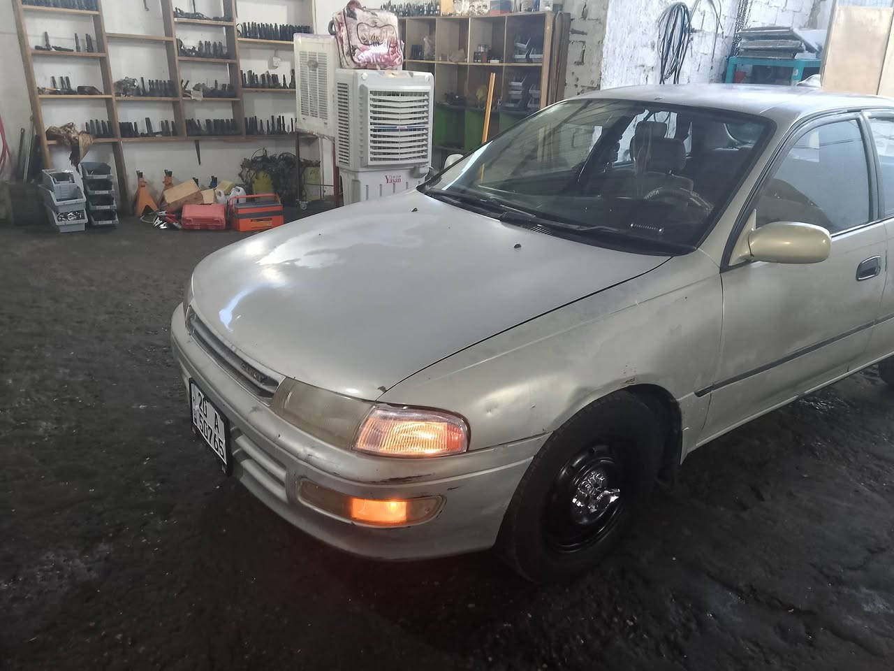 السلام عليكم للبيع كارينا موديل 92 رقم دولي بسمي ديالى
السياره بلاديه فقط صبخ شويه من الجاملوغ الخلفي الايسر وشويه جوه البك لايت الخلفي كهربائيات ابلاديه شرط كير مكينه شرط شاشه كامره خلفيه دواره ويل ابلاد اسود كبات استيل حلوه مكفوله من الصبخ بس جارده السياره بلاديه موس حلوه متعوب عليها اناره داخليه شرط تخمها بلاد ماملعوب بي دشبول يسرى ابلاد تبريد ثلج تدفئه نار هيترات بالجام انسه الضباب السياره مذب عليها دينار بردات جانبيه سعرها 55 ورقه العنوان صلاح الدين قضاء بلد مركز المدينة رقم الهاتف /***********/ تحويل ثاني يوم بسمي
