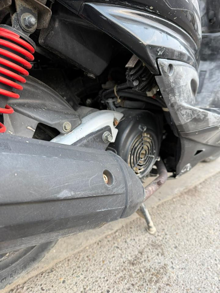 سكنس فحل كابريتر محرك مكفول برغي ممفتوح بي 
دراجه حيل نضيفه شوفت عينكم مانقصها اي شي 
سعر 950
مكانها بغداد الدوره 
للاستفسار : ***********
