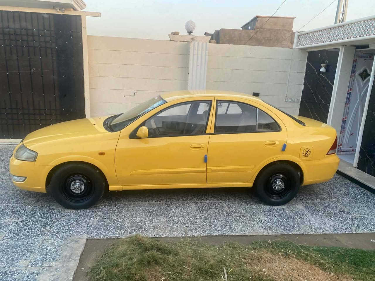 السلام عليكم نيسان سني موديل 2007 رقم بغداد انكليزي مشروع وطني بي مرور تداور سنويه جديده هزه جديده مكينه وكير وتبريد وحداديه وتخم تاير وكهربائيات وشواصي ولغود مكفولات السياره جاهزه من كلشي بيهه فقط جاملغ السياره كل نقص ما بيهه السعر 68 وبيهه مجال حك الجيه الهاتف *********** مكاني كربلاء ما متواجد ع النت
