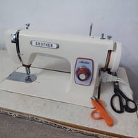 مكينه خياطه • برذر • نضيفه