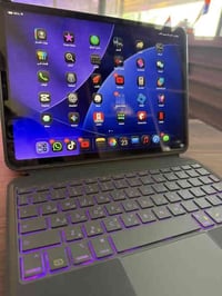 للبيع ايياد 11 برو M2 ذاكرة 128  نظافة الجهاز 95‎%‎ كلش نظيف مابي ولا ...