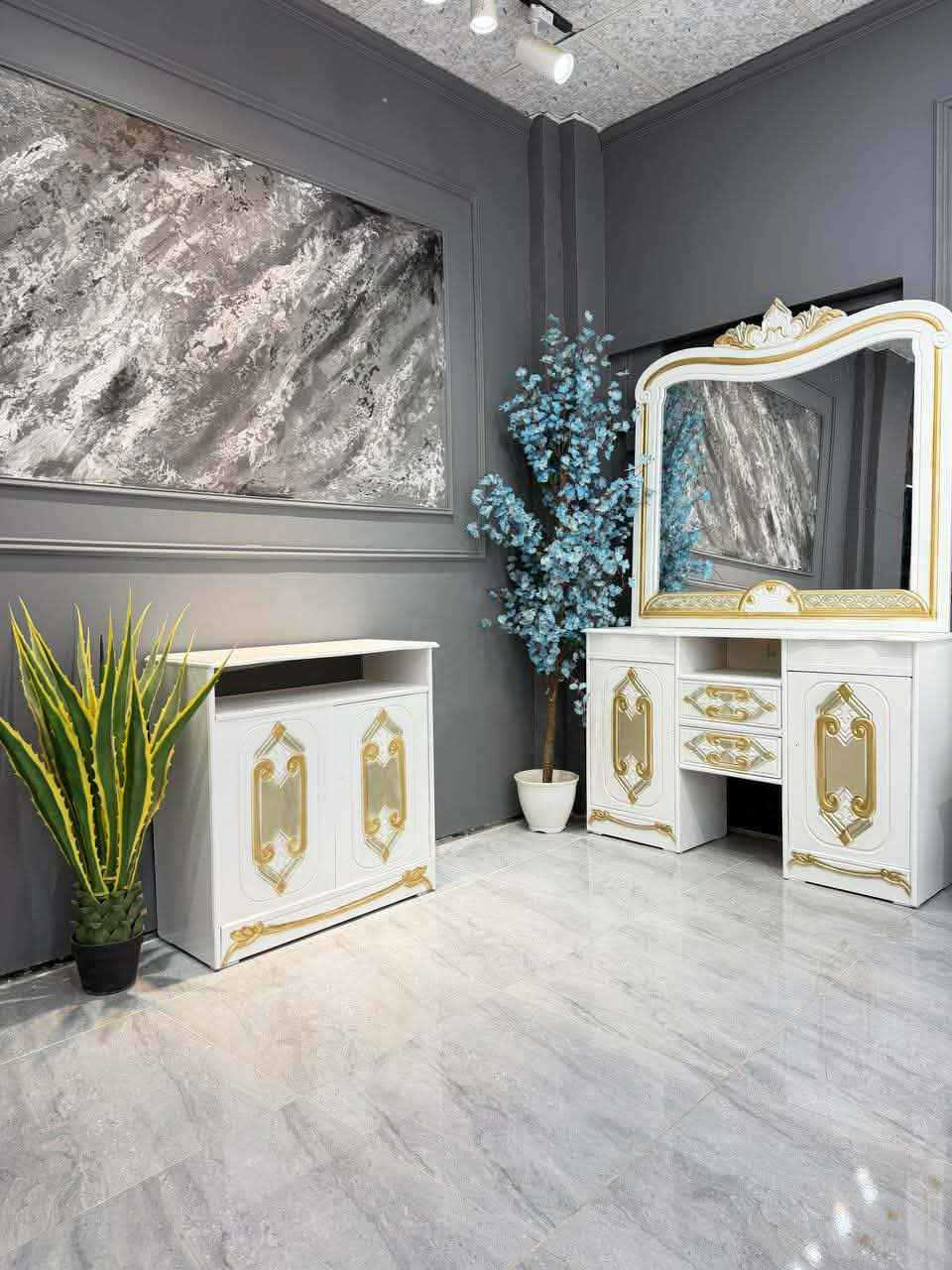 متوفر الان موديل جديد ..
السعر ملیون دينار فقط  
سعر الشازلون الخزان 75 الف 
سعر الشازلون المقعد 50 الف 
غرفه نوم داخل معاكس خشب 3 ملم
خارج تحفير sns انديف 5 ملم
اصبغ حراري درجة اولى
6باب  متكونه 
زاويه تصميم كنتوري بارتفاع الكنتور
السرير بلاويد اسود 6ارجل
قياس الكنتور ارتفاع 2.40 وعرض 3.20
النقل والشد مجاناً داخل بغداد 
يوجد توصيل الى جميع المحافضات وباسعار مناسبه

M بغداد, العراق


**إذا كنت صاحب هذا الإعلان وتريد حذفه لأي سبب، رجاءا أرسل رسالة إلى الدعم الفني**