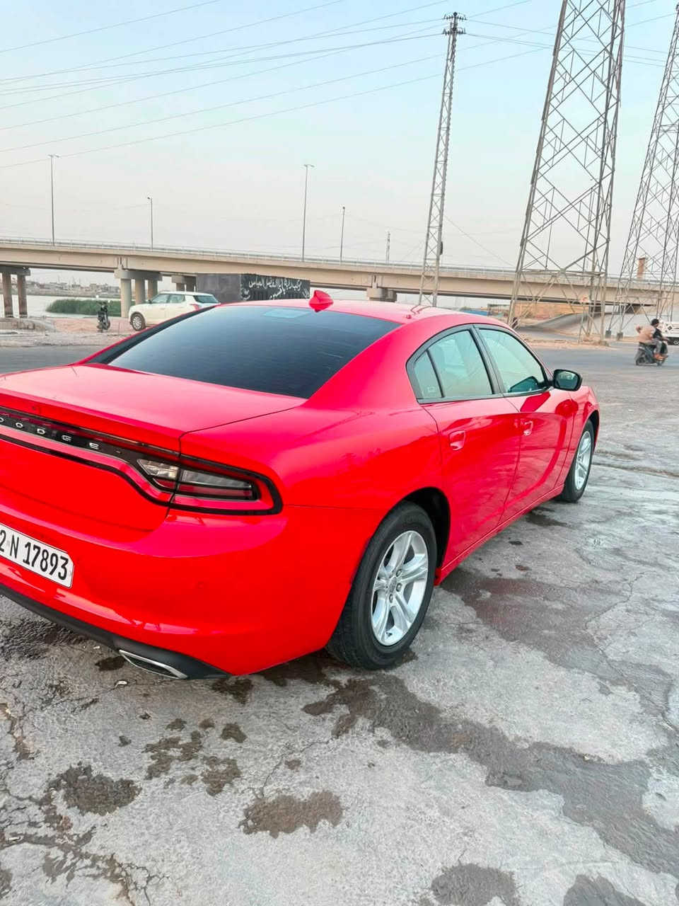السلام عليكم 
جارجر sxt موديل 23 اصل لون مميز طماطي 

مواصفات : شاشة - كاميرا خلفية - حساسات خلفية - دخول ذكي - تشغيل عن بعد - بصمة - مقعد السائق كهرباء - 

سيارة كفاله بدون دواخل فقط بارد بالجاملغ الكدام الايسر رقم اربيل 

الاستفسار ***********
