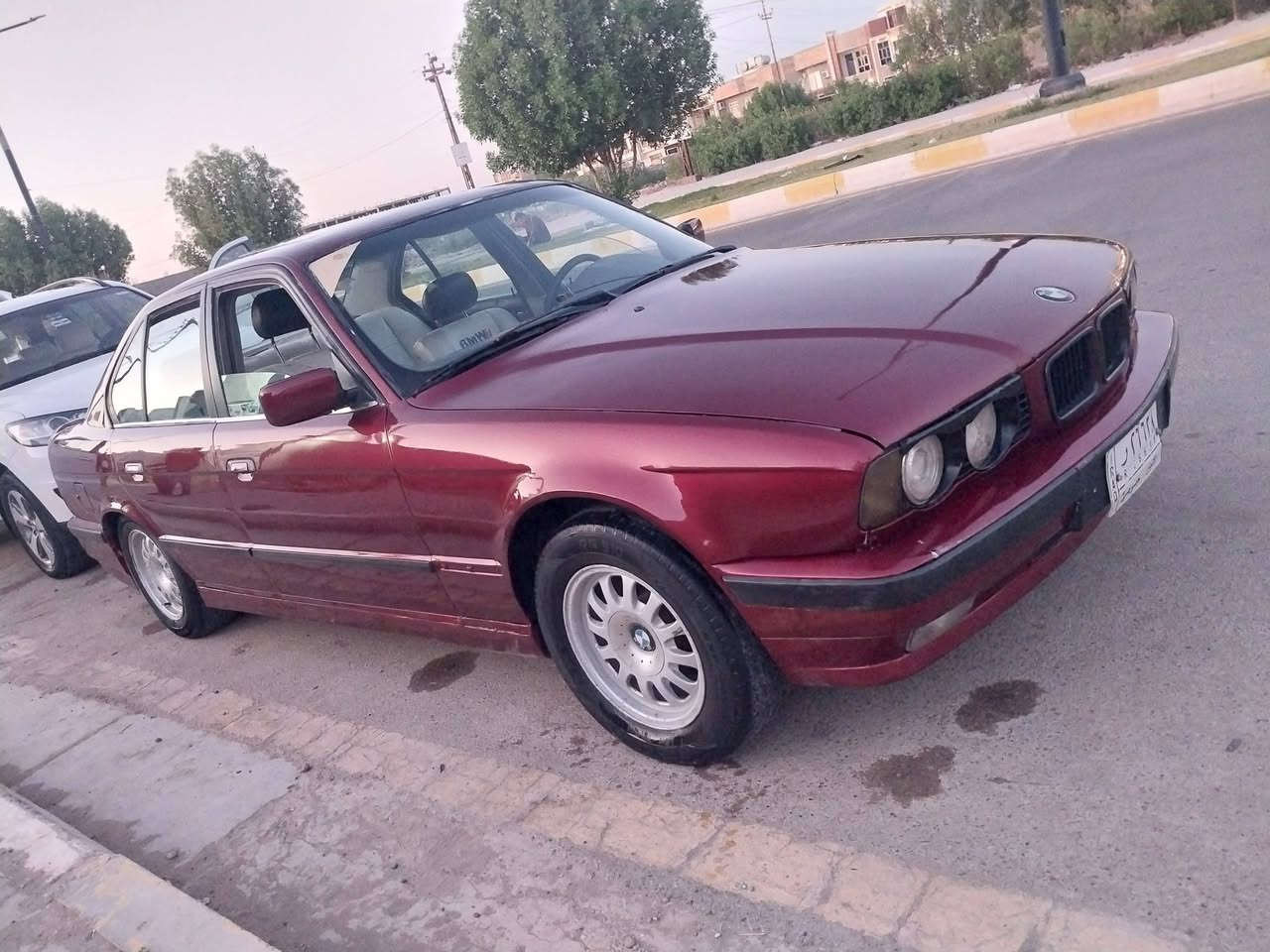 سلام عليكم بيم للبيع ولمراوس حجم 525اصل موديل 92محرك مسكر كير وتماتيك محرك كير جدد سلايت بل قماره سياره كفاله من ضربه مصبوقه فرن مكان السياره الفلوجه حي الشهداء السعر 50وبيها مجال شعندك مراوس سوناته 2008  وفرقك نقد  ***********

***********.
