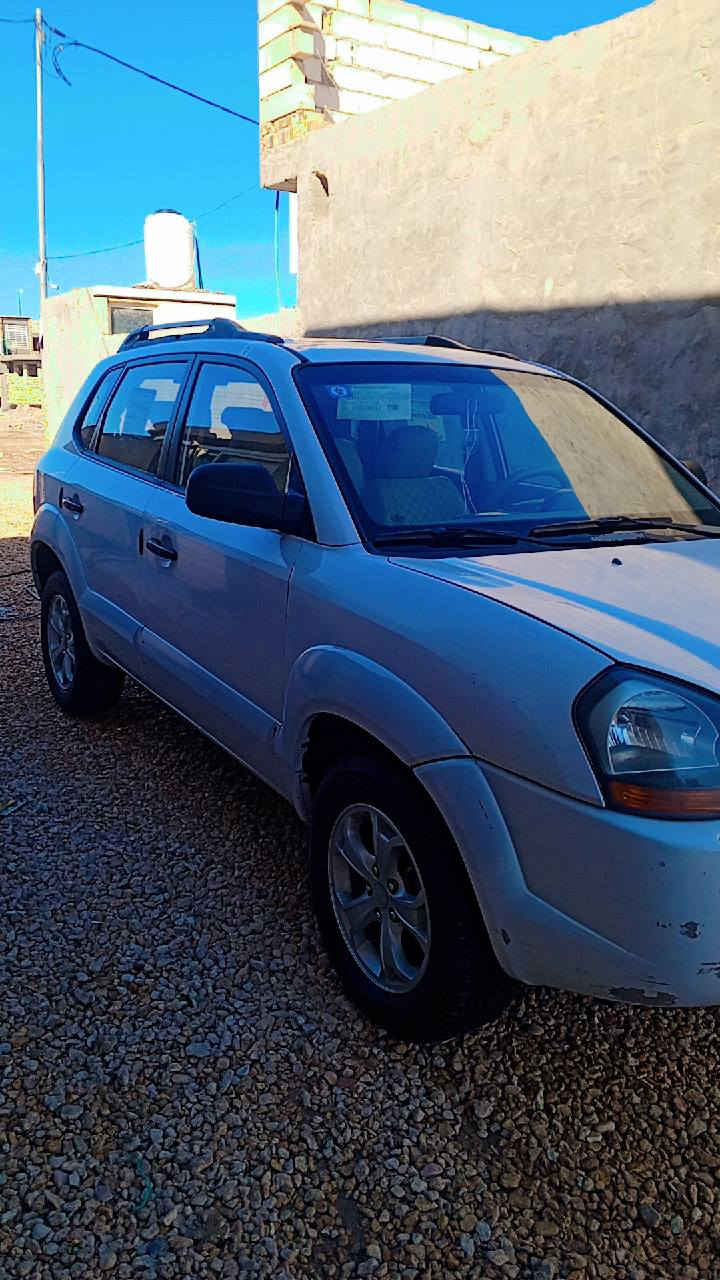 السلام عليكم توسان خليجي 2009 للبيع فقط رقم بغداد انكليزي باسمي محرك 2000 تخم تايرفتحة صقف تبريد ثلج السعر 115$ بيها مجال العنوان بابل الكفل للتواصل ***********
