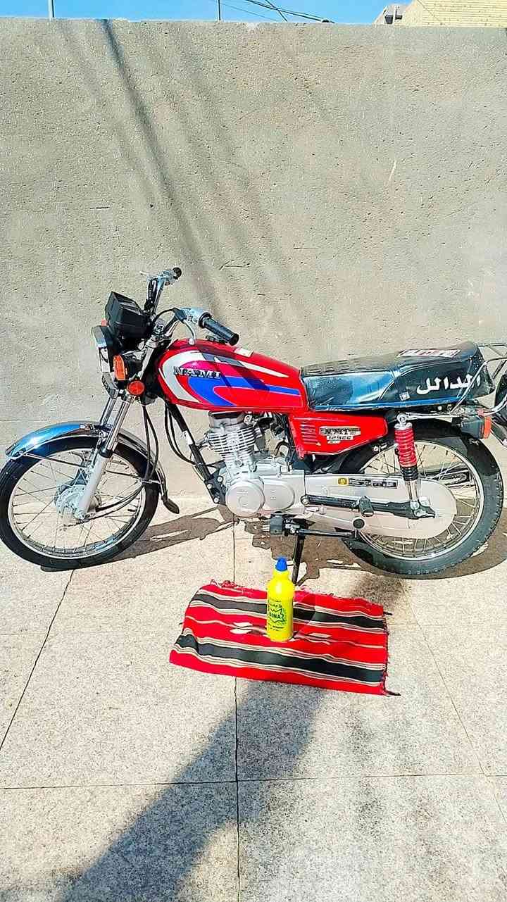 سلام عليكم دراجه اوراق للبيع دراجه نضيفه  شلامجه اصلي  مديل 23 كلشي ما ناقصها سعر خاص  المكان الناصريه مركز الشراي اب خدمته  وهاذ رقمي ***********
