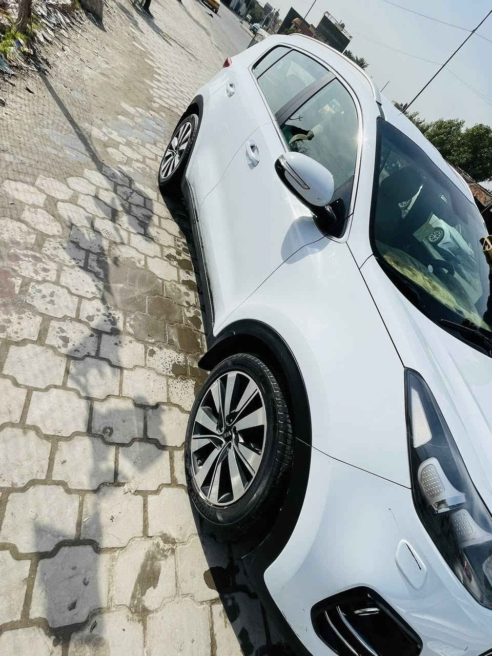 اللهم صل على محمد وال محمد
كيا سبورتج موديل ٢٠١٨ 
خليجية   
مواصفاتها نص فول 
⬇️رادار جانبي 
⬇️مري شفط + اشارة بامري 
⬇️زراكات ماء لايت 
⬇️مكينة 2000دوش انسى الدوانز بانزين عادي
⬇️حساسات 360 درجة 
⬇️داخل جلد لونين 
⬇️ثلاث انظمة قيادة 
باقي المواصفات معروفه السيارة جاهزة من كلشي 
طخم تاير صدر حدادية  تبريد خير من الله 
مكان السيارة حي اور 

سيارة مكفوله من الصبغ والبارد 
سعرها ١٩٠ وبيها مجال حگ جيه
رقم الهاتف ***********
